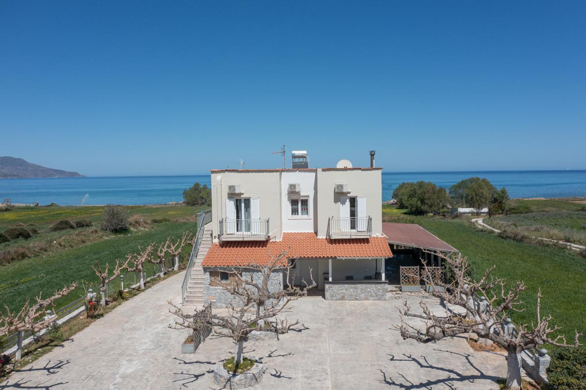 Beachfront First-Floor Suite جورجيوبوليس المظهر الخارجي الصورة